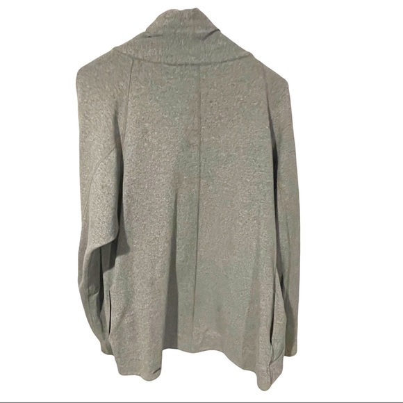 Lululemon Womens Size 6 Grey Coast Snap Button Wrap Jacket Cardigan - Picture 7 of 7